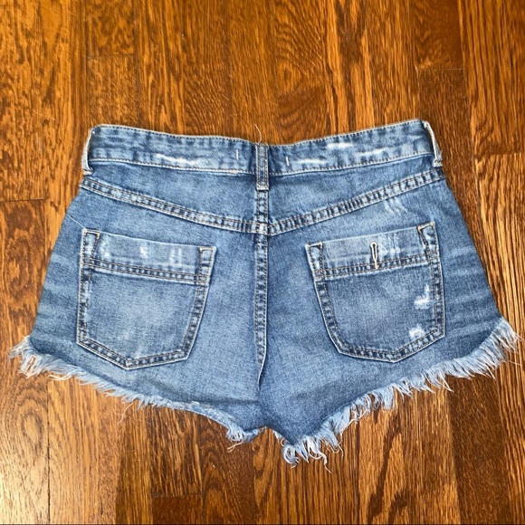 Free People denim shorts - Picture 3 of 4